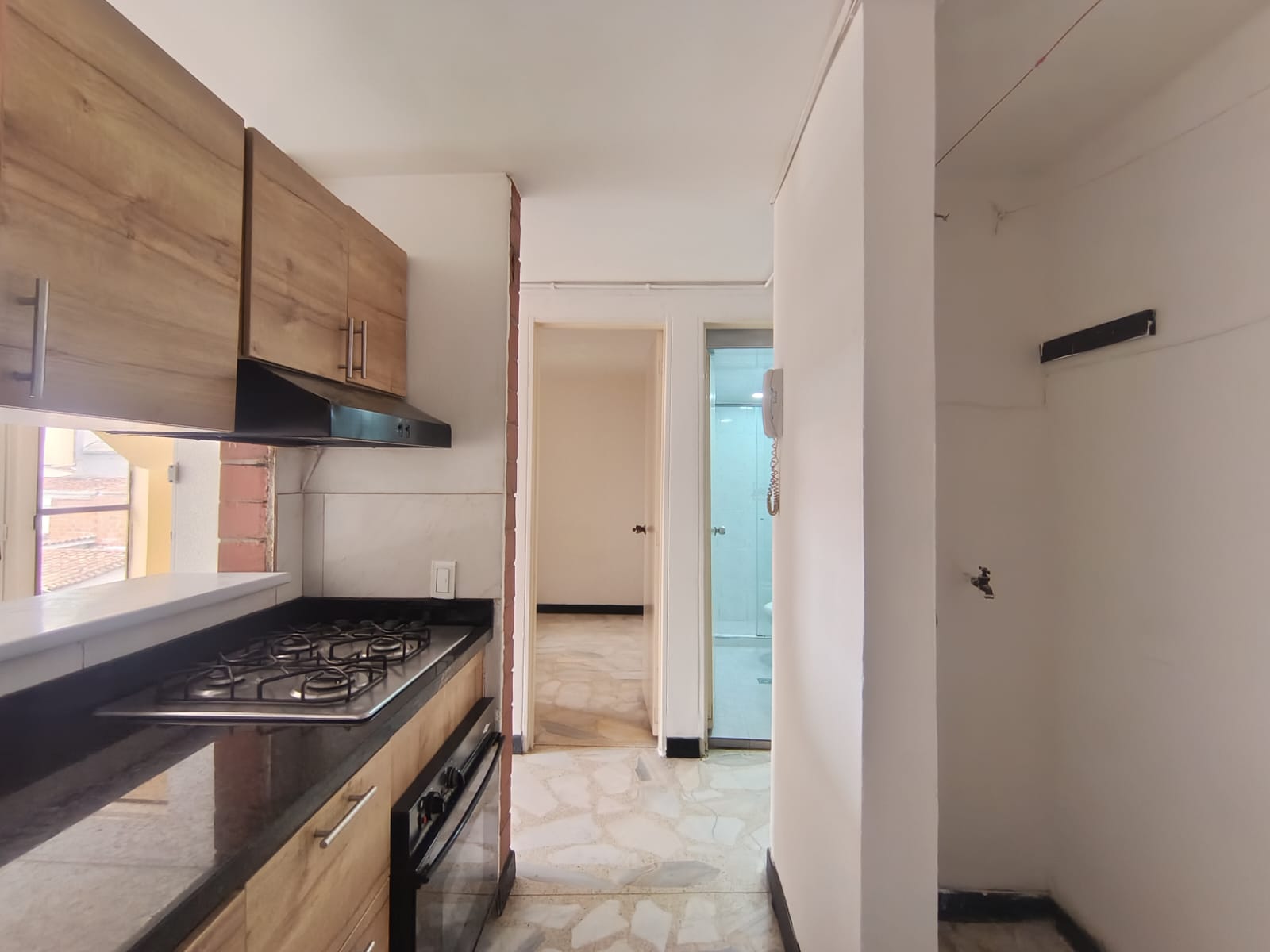 Apartamento en arriendo en Laureles, Medellín · foto 6 de 14