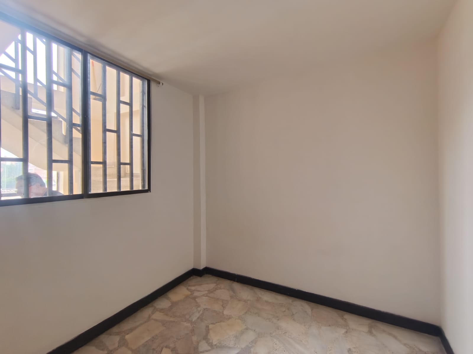 Apartamento en arriendo en Laureles, Medellín · foto 7 de 14