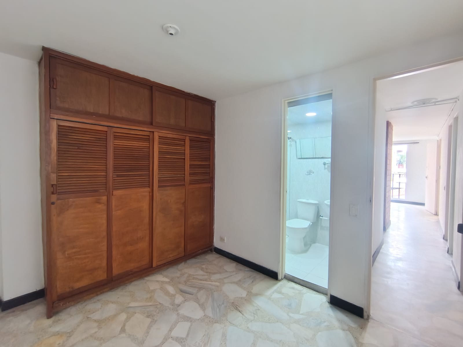 Apartamento en arriendo en Laureles, Medellín · foto 13 de 14