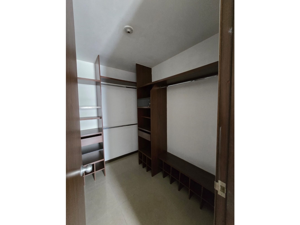 Apartamento en venta en La Hacienda, Cali · foto 13 de 24