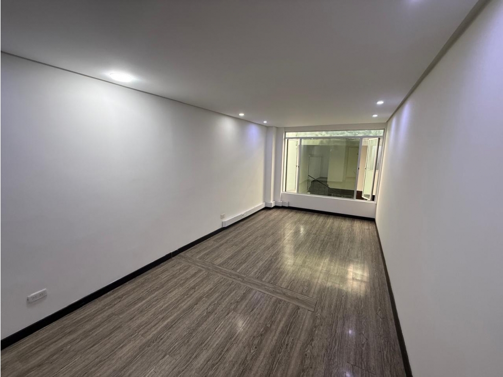 Casa en venta en Barrios Unidos, Bogotá · foto 4 de 24