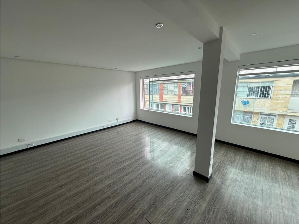 Casa en venta en Barrios Unidos, Bogotá · foto 8 de 24