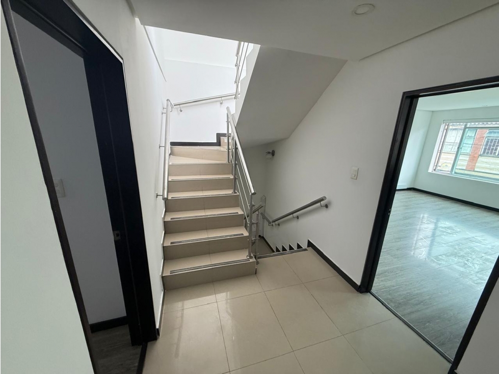 Casa en venta en Barrios Unidos, Bogotá · foto 10 de 24
