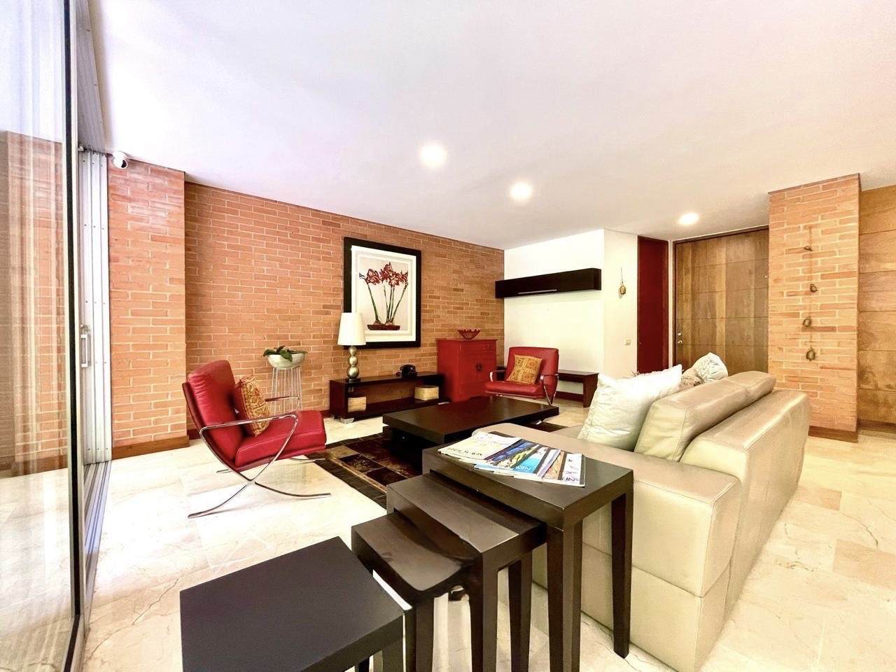 Apartamento en arriendo en Milla De Oro, Medellín · foto 3 de 19