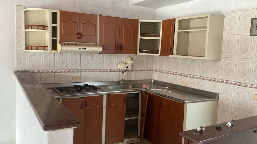 Apartamento en venta en Alirio Mora Beltran, Cali · foto 3 de 9