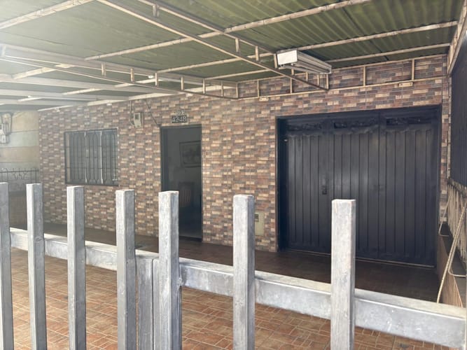 Casa de 4 alcobas en venta en Niquia, Bello, 300 m² · foto 2 de 10