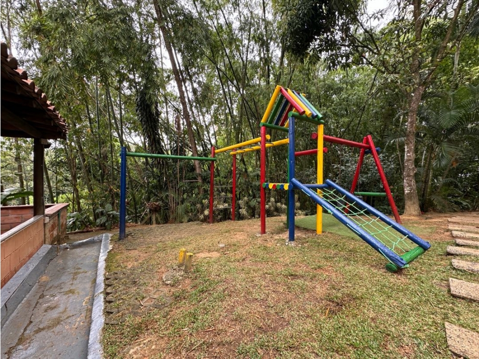 Apartamento en venta en Loma Del Esmeraldal, Envigado · foto 18 de 20