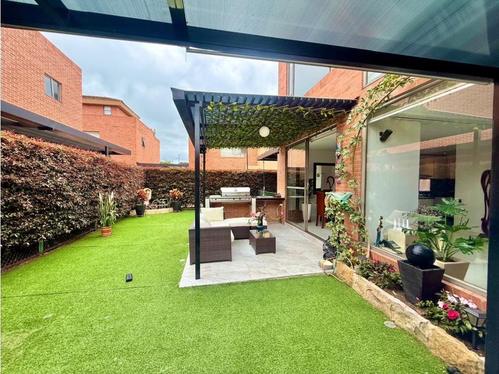 Casa en venta en Camino De Arrayanes, Bogotá · foto 4 de 16