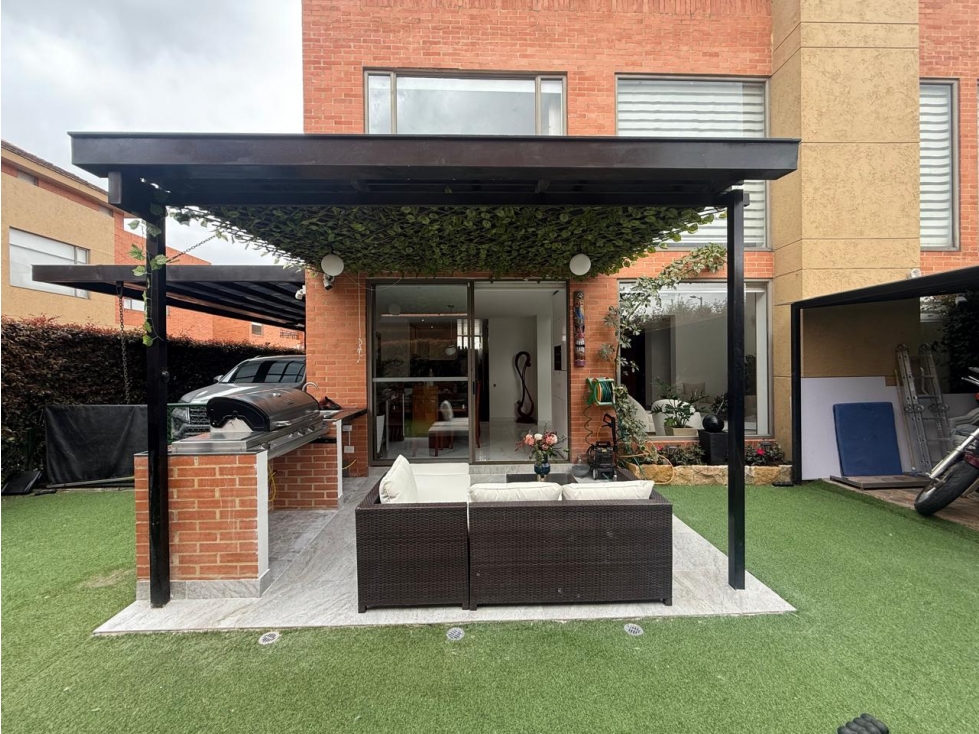 Casa en venta en Camino De Arrayanes, Bogotá · foto 5 de 16