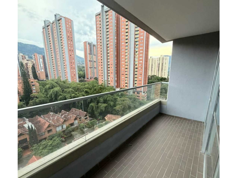 Apartamento en venta en Los Naranjos, Itagüí · foto 5 de 24