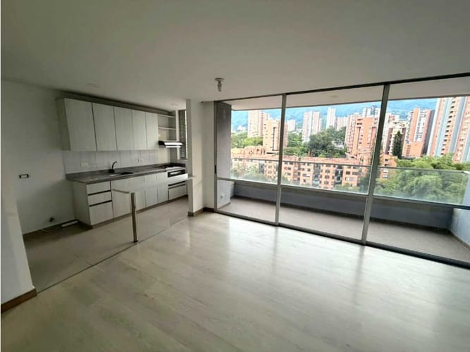 Apartamento en venta en Los Naranjos, Itagüí · foto 6 de 24