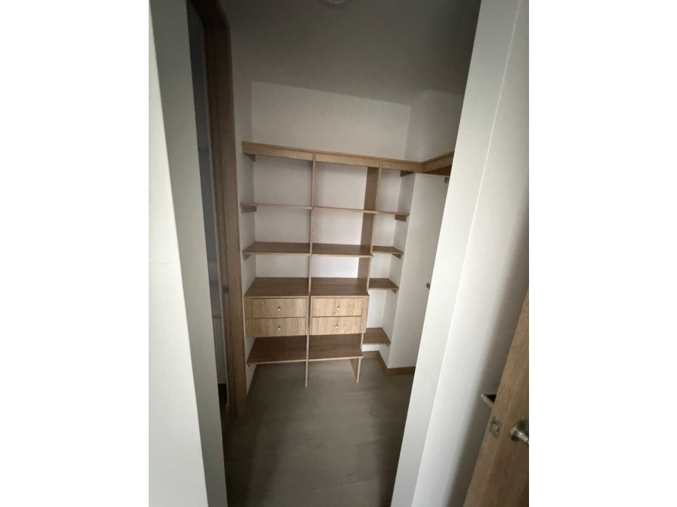 Apartamento en venta en Los Naranjos, Itagüí · foto 17 de 24