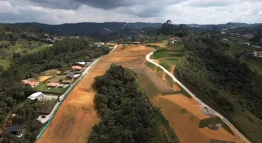 Lote en venta en La Mejia, Guarne, 2000 m² · foto 19 de 20