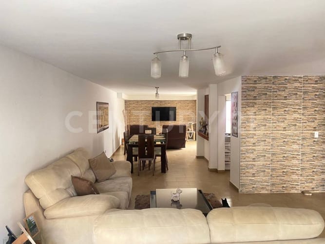 Casa de 4 alcobas en venta en Sector Cañaveralejo Guadalupe, Cali, 198 m² · foto 6 de 21