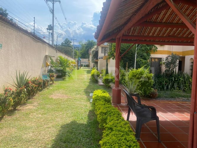 Casa de 4 alcobas en venta en Sector Cañaveralejo Guadalupe, Cali, 198 m² · foto 17 de 21