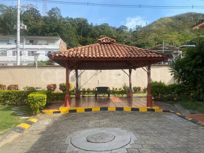 Casa de 4 alcobas en venta en Sector Cañaveralejo Guadalupe, Cali, 198 m² · foto 18 de 21