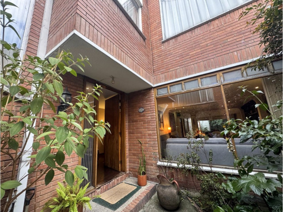 Casa en venta en El Batán, Bogotá · foto 2 de 24