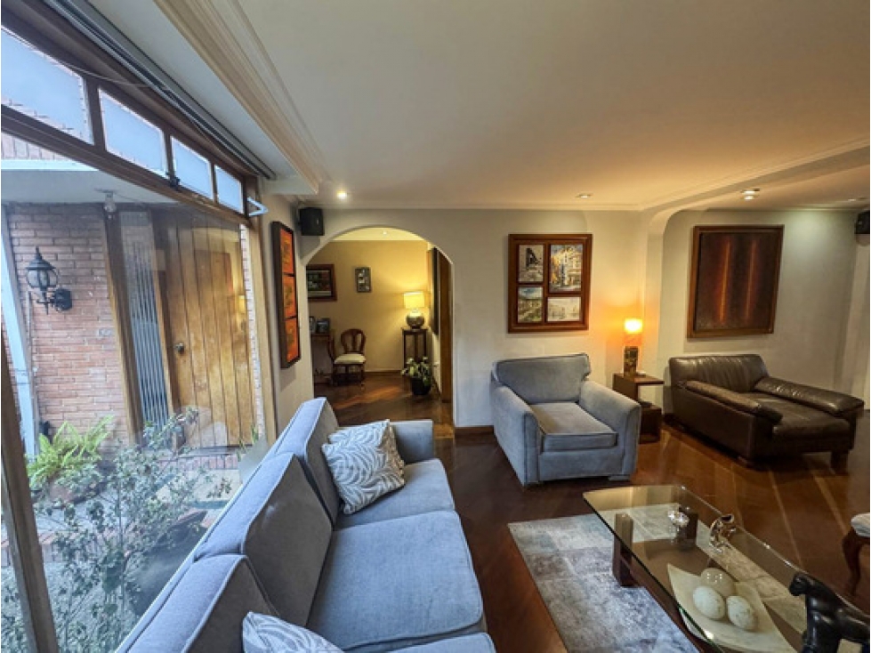 Casa en venta en El Batán, Bogotá · foto 3 de 24