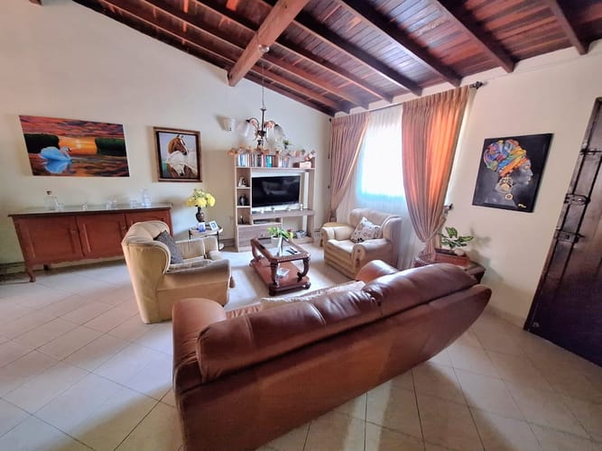 Casa de 6 alcobas en venta en Belén, Medellín, 90 m² · foto 8 de 13
