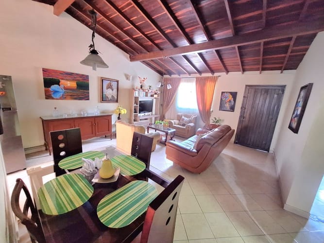 Casa de 6 alcobas en venta en Belén, Medellín, 90 m² · foto 7 de 13
