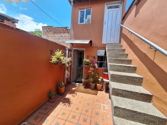 Casa de 6 alcobas en venta en Belén, Medellín, 90 m² · foto 12 de 13