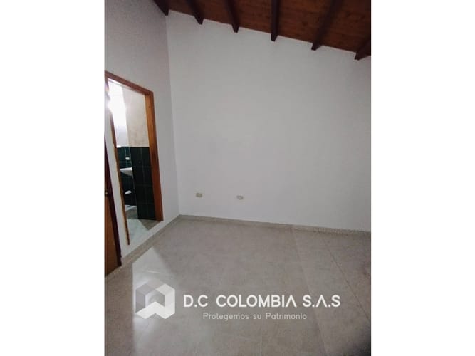 Casa de 4 alcobas en venta en Ub. Portal Del Molino, Piedecuesta, 106 m² · foto 9 de 13