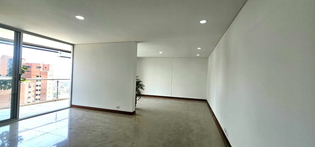 Apartamento de 4 alcobas en venta en Juanambu, Cali, 169 m² · foto 5 de 24