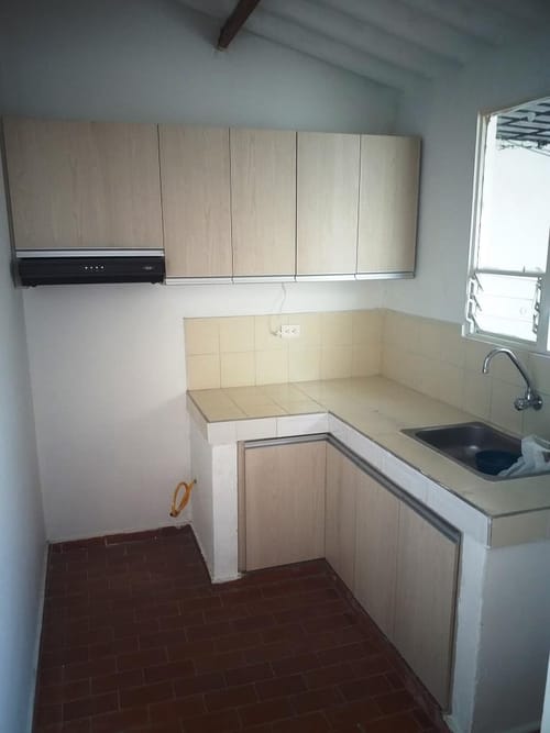 Casa de 3 alcobas en venta en La Trinidad, Floridablanca, 82 m² · foto 2 de 12