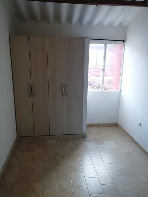 Casa de 3 alcobas en venta en La Trinidad, Floridablanca, 82 m² · foto 4 de 12