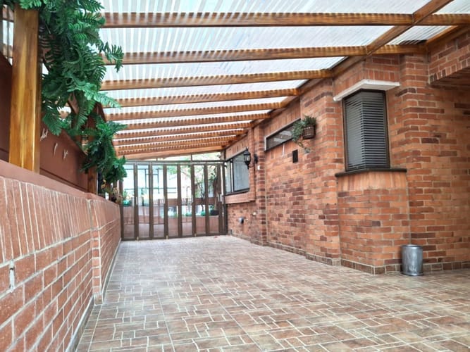 Apartamento de 3 alcobas en venta en La Carolina, Bogotá, 222 m² · foto 7 de 23