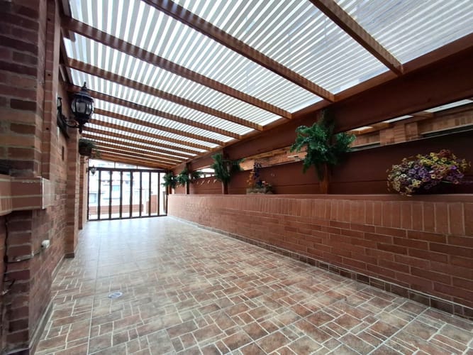 Apartamento de 3 alcobas en venta en La Carolina, Bogotá, 222 m² · foto 9 de 23