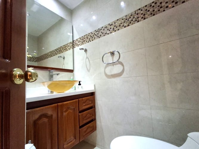 Apartamento de 3 alcobas en venta en La Carolina, Bogotá, 222 m² · foto 12 de 23