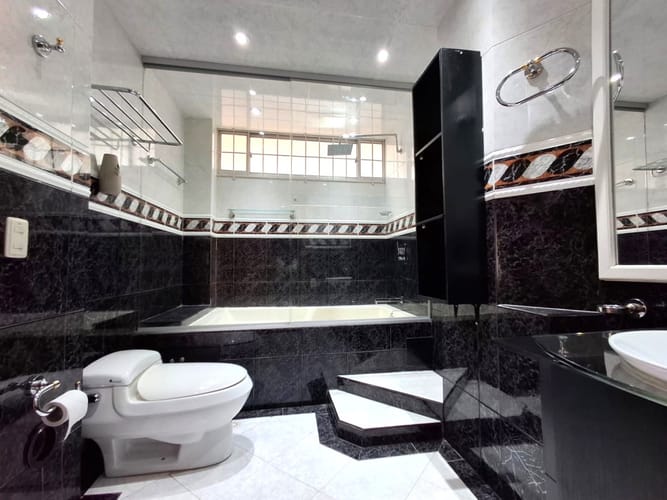 Apartamento de 3 alcobas en venta en La Carolina, Bogotá, 222 m² · foto 21 de 23