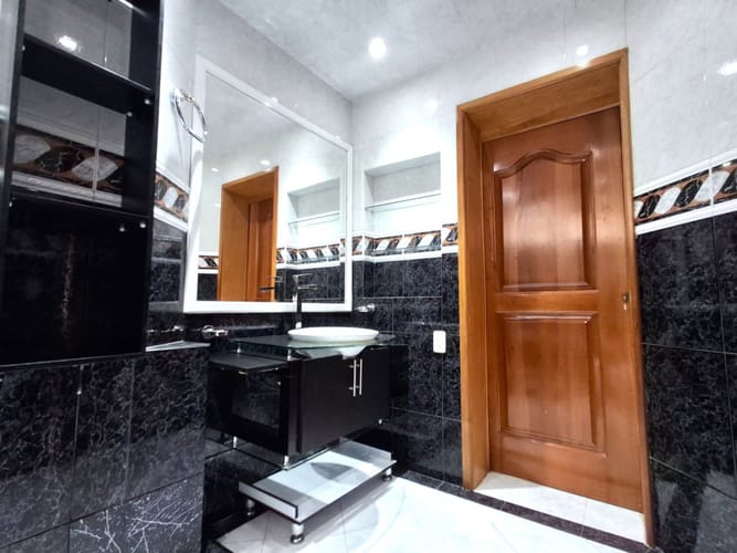 Apartamento de 3 alcobas en venta en La Carolina, Bogotá, 222 m² · foto 22 de 23