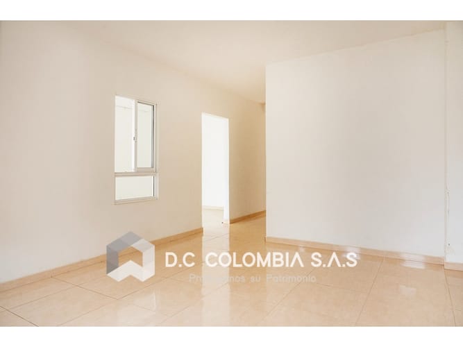 Casa de 3 alcobas en venta en Cn. Brisas De Farallones, Jamundí, 149 m² · foto 2 de 8