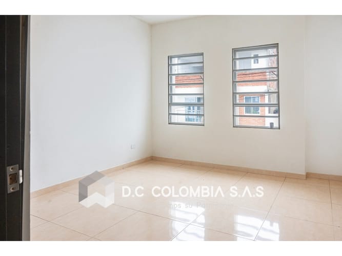 Casa de 3 alcobas en venta en Cn. Brisas De Farallones, Jamundí, 149 m² · foto 4 de 8