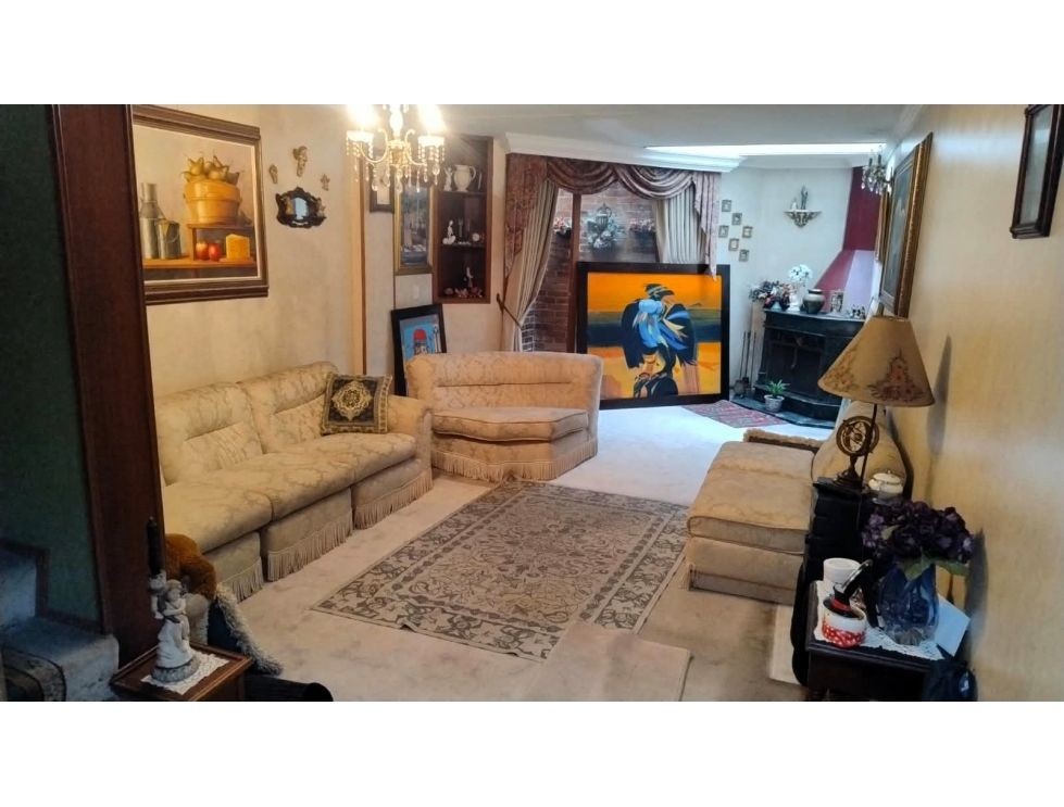 Casa en venta en Cedritos, Bogotá · foto 3 de 23