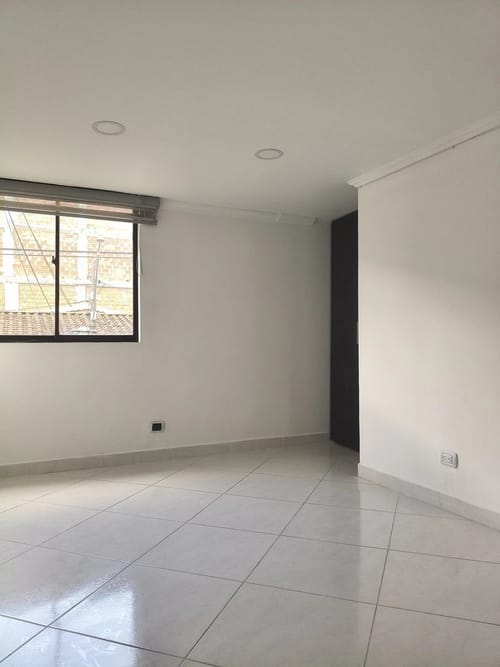 Apartamento de 3 alcobas en arriendo en Cristobal, Medellín, 120 m² · foto 2 de 10