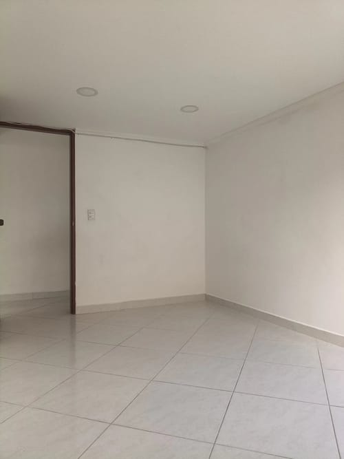 Apartamento de 3 alcobas en arriendo en Cristobal, Medellín, 120 m² · foto 3 de 10