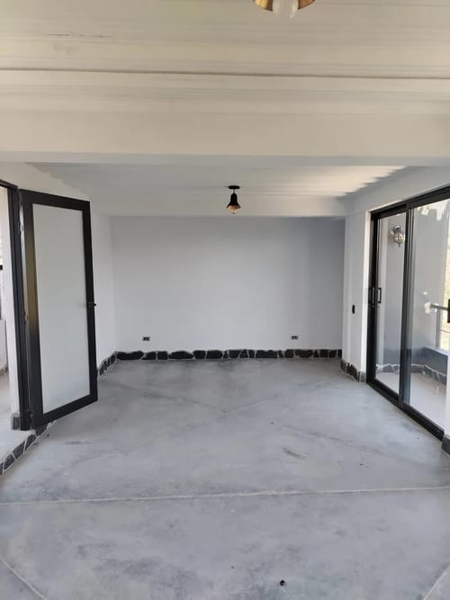 Casa de 4 alcobas en arriendo en Aguas Frias, Medellín, 250 m² · foto 3 de 10
