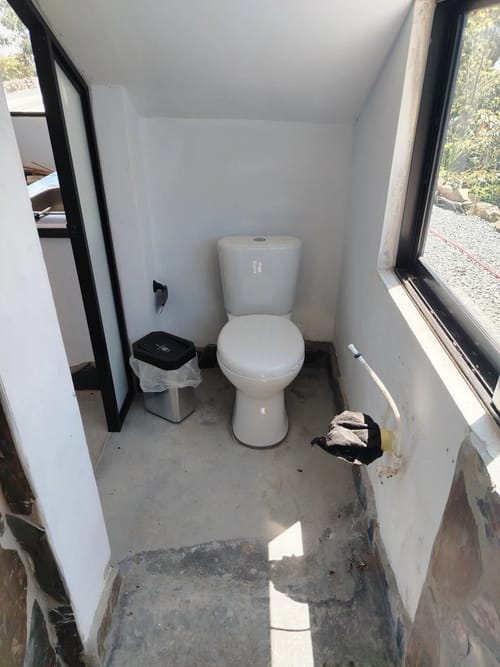 Casa de 4 alcobas en arriendo en Aguas Frias, Medellín, 250 m² · foto 6 de 10