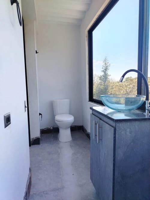 Casa de 4 alcobas en arriendo en Aguas Frias, Medellín, 250 m² · foto 7 de 10