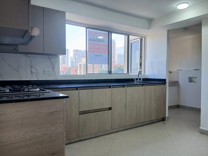 Apartamento de 3 alcobas en arriendo en Santa Maria De Los Angeles, Medellín, 87 m² · foto 4 de 10