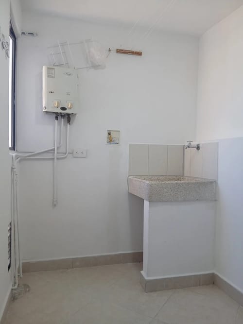 Apartamento de 3 alcobas en arriendo en Santa Maria De Los Angeles, Medellín, 87 m² · foto 5 de 10