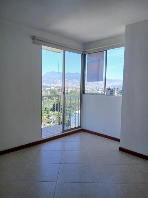 Apartamento de 3 alcobas en arriendo en Santa Maria De Los Angeles, Medellín, 87 m² · foto 10 de 10