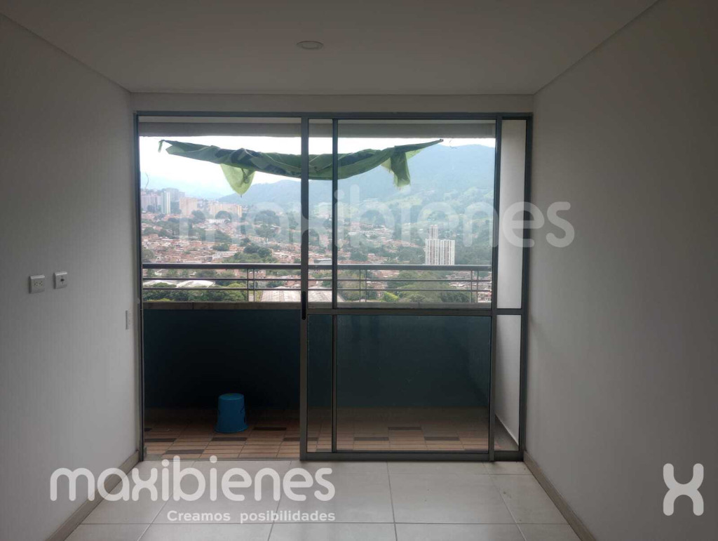 Apartamento en venta en Ditaires, Itagüí · foto 2 de 11