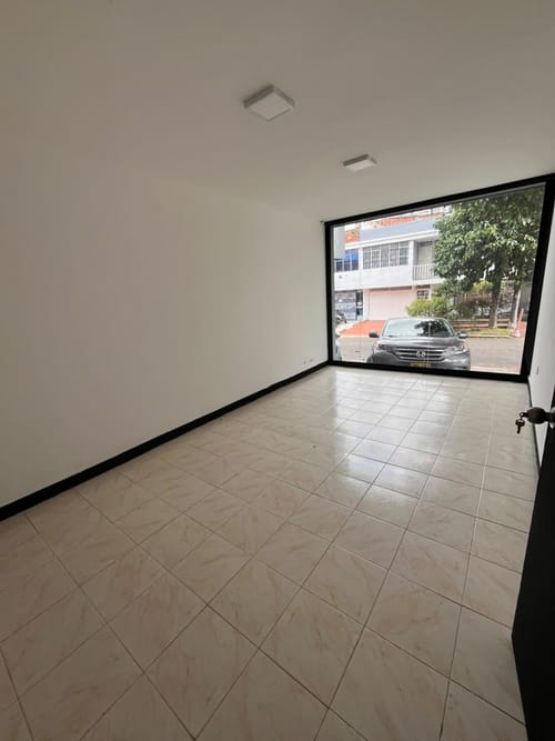 Casa de 5 alcobas en venta en Antiguo Campestre, Bucaramanga, 450 m² · foto 3 de 11