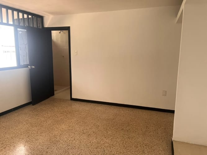 Casa de 5 alcobas en venta en Antiguo Campestre, Bucaramanga, 450 m² · foto 5 de 11