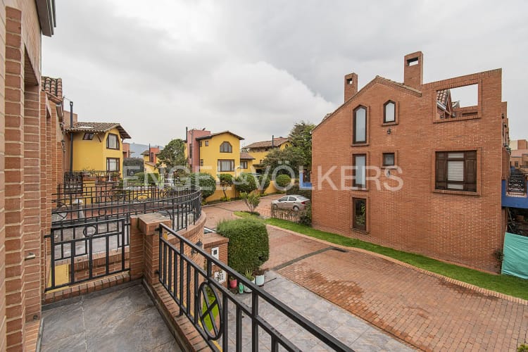 Casa de 4 alcobas en venta en Cr Los Nogales, Chía, 235 m² · foto 10 de 20