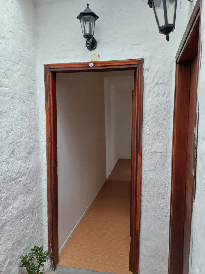 Alquiler Apartamento 1 Dormitorio Patio Excelente Ubicación Sin Gastos Comunes En Villa Muñoz · Foto 10
